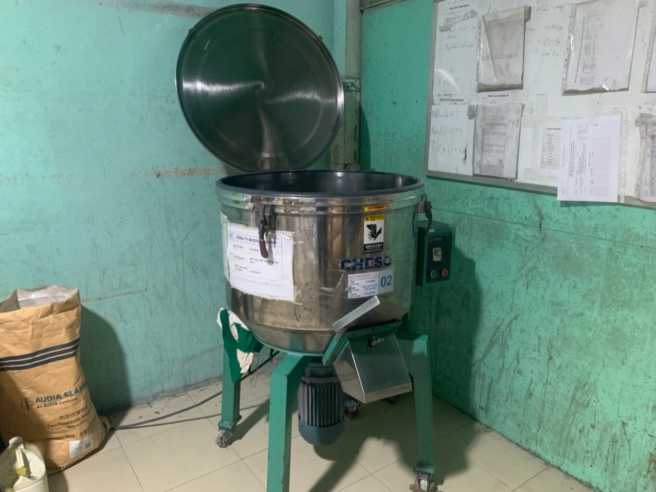 Mixing machine.jpg